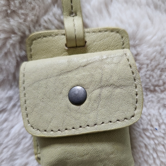 NWOT Free People Street Sounds Pod Clip - Picture 5 of 5